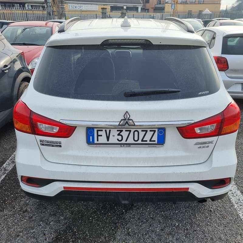 Usata Mitsubishi ASX 114 CV (83 kW) 2019 Bianco SUV