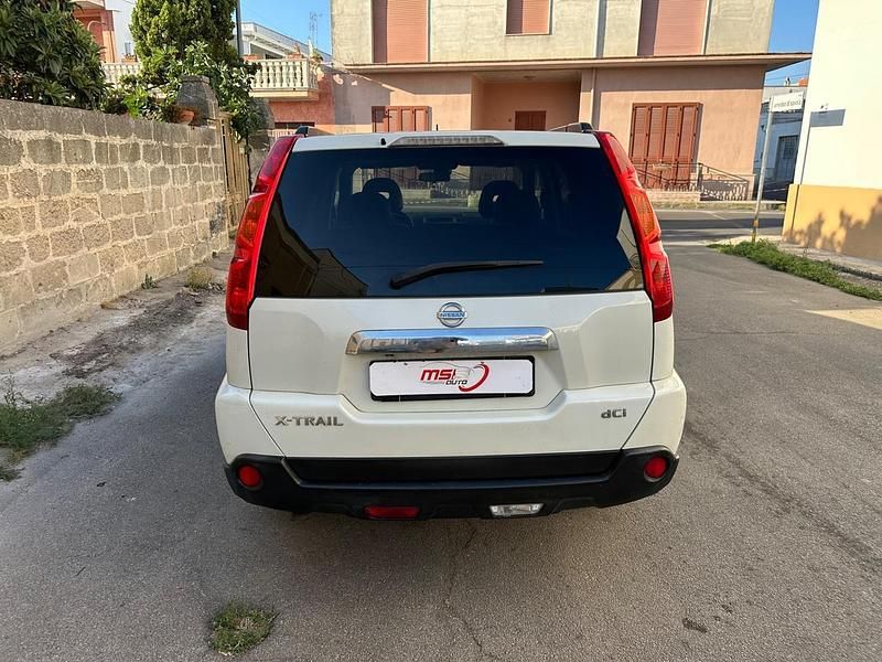 Usata Nissan X-Trail XE 150 CV (110 kW) 2011 Bianco SUV