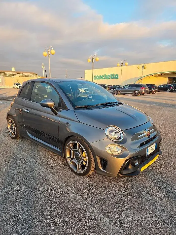 Usata Abarth 595 145 CV (106 kW) 2019 Grigio Berlina