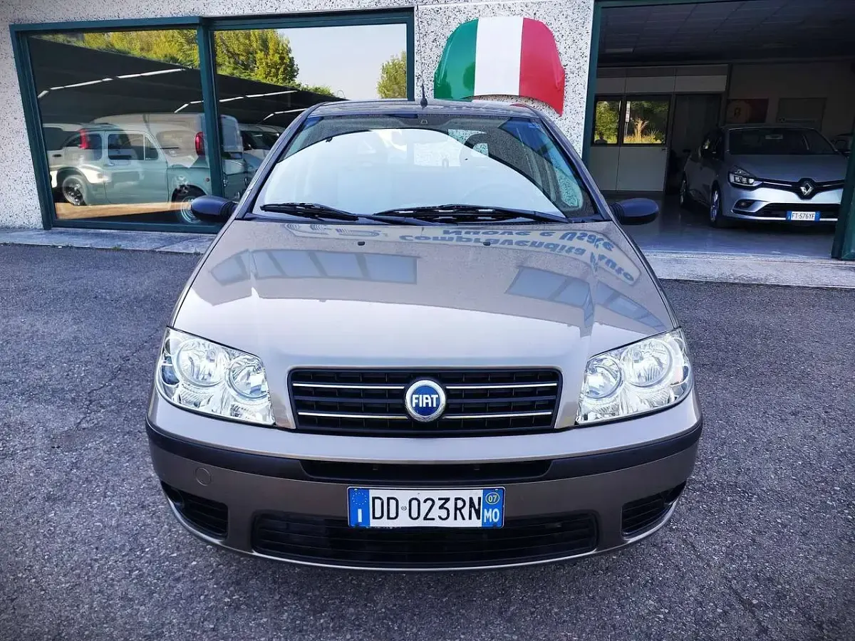 Usata Fiat Punto Classica 60 CV (44 kW) 2007 Grigio Utilitaria