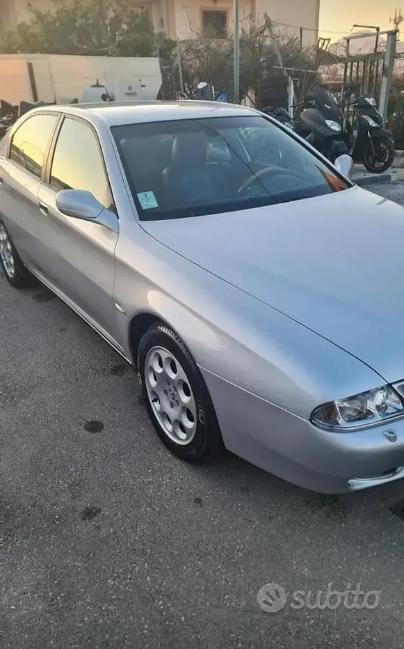Usata Alfa Romeo 166 140 CV (102 kW) 2001 Grigio Berlina