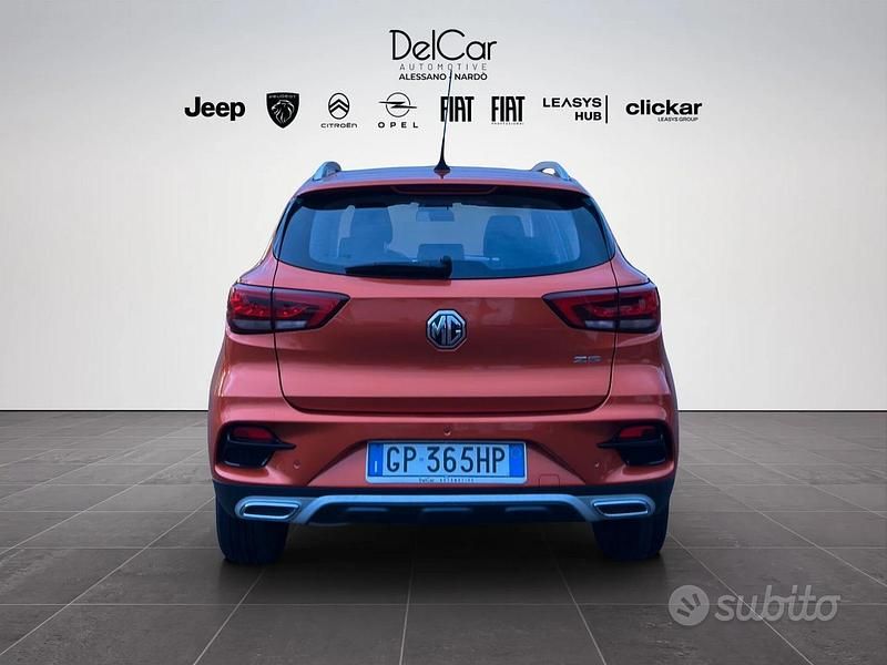 Usata MG ZS Luxury 106 CV (77 kW) 2023 Arancione SUV