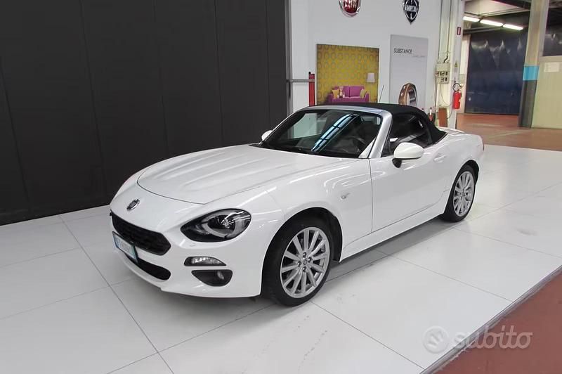 Usata Fiat 124 Spider Lusso 140 CV (102 kW) 2019 Bianco Cabrio