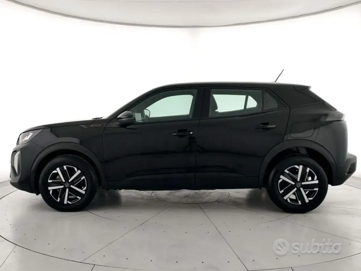 Usata Peugeot 2008 Style 136 CV (100 kW) 2025 Nero perla SUV