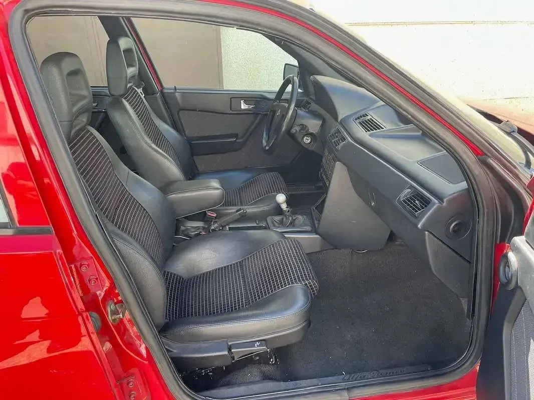 Usata Alfa Romeo 155 186 CV (136 kW) 1992 Rosso Berlina