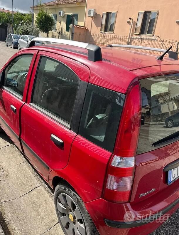 Rosso Usata 2009 Fiat Panda Due volumi | 4000 € (Ottimo prezzo) - Immagine 1/4