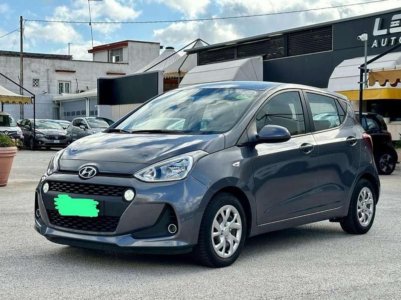 Usata Hyundai i10 67 CV (49 kW) 2017 Grigio Utilitaria