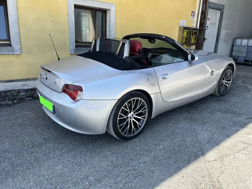 Usata BMW Z4 177 CV (130 kW) 2006 Grigio Cabrio