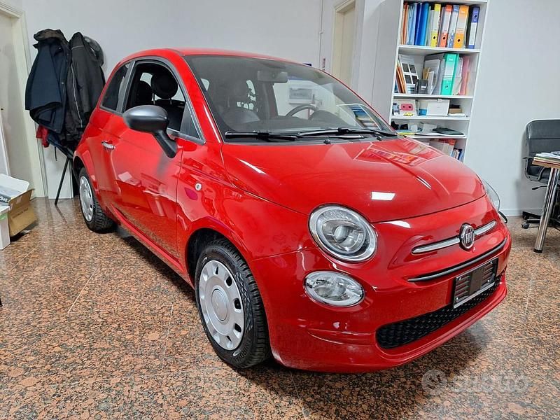 Usata Fiat 500 70 CV (51 kW) 2023 Rosso Utilitaria