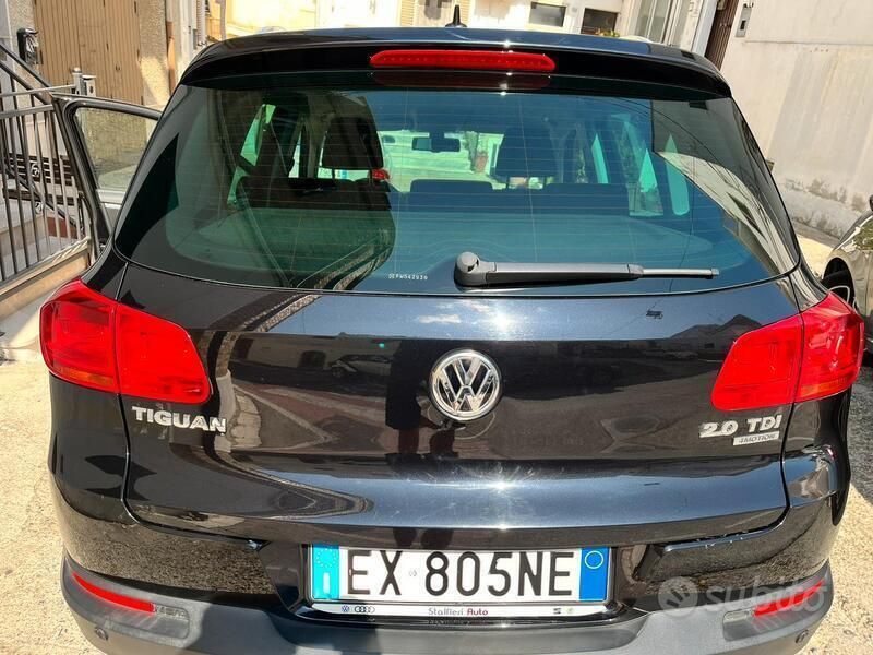 Usata VW Tiguan 140 CV (102 kW) 2015 Nero SUV