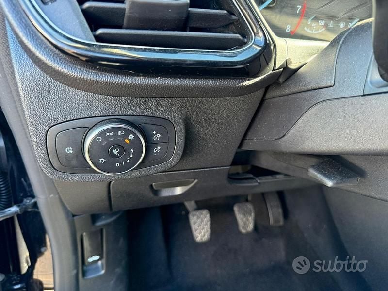 Usata Ford Fiesta Titanium 125 CV (91 kW) 2023 Nero Berlina