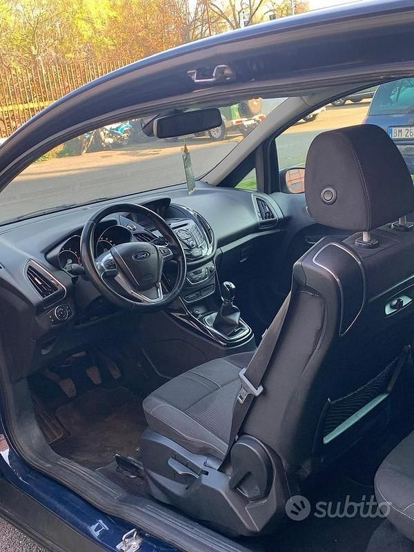 Usata Ford B-MAX Titanium 101 CV (74 kW) 2015 Blu Monovolume