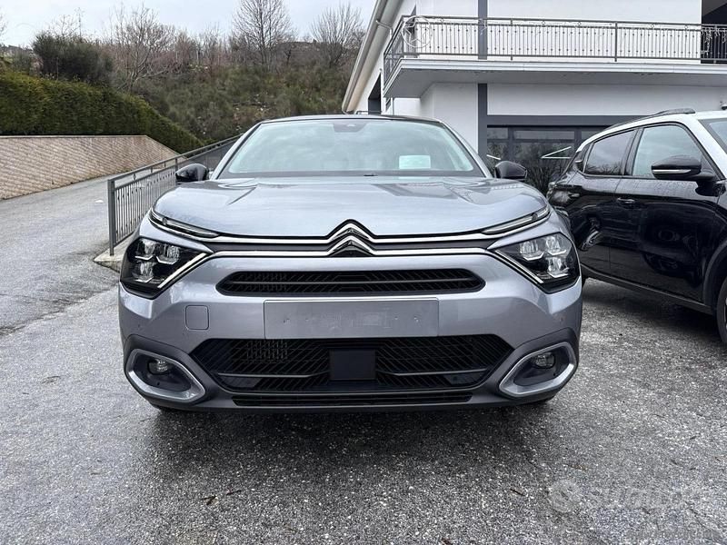 Usata Citroën C4 131 CV (96 kW) 2024 Grigio SUV