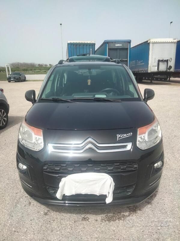 Nero Usata 2013 Citroën C4 Picasso Monovolume | 3000 € - Immagine 1/4