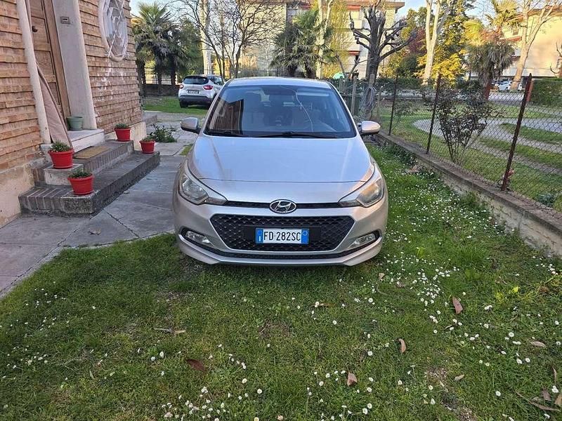 Usata Hyundai i20 Classic 84 CV (61 kW) 2015 Utilitaria
