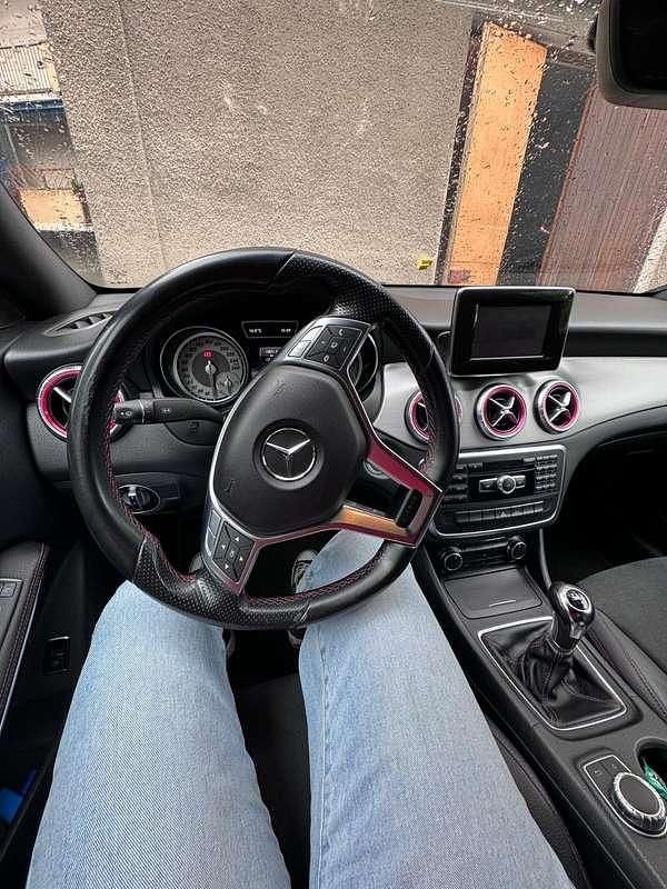 Usata Mercedes CLA200 Premium 136 CV (100 kW) 2015 Berlina