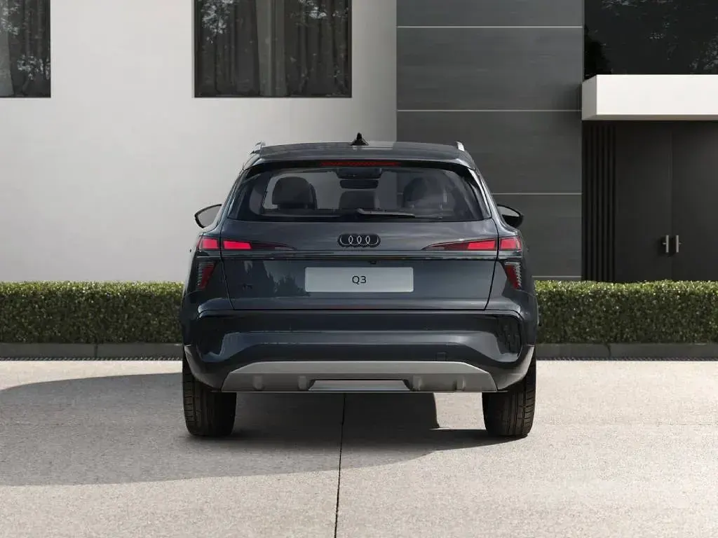 Nuova Audi Q3 Advanced Plus 150 CV (110 kW) 2026 Grigio tambora metallico SUV