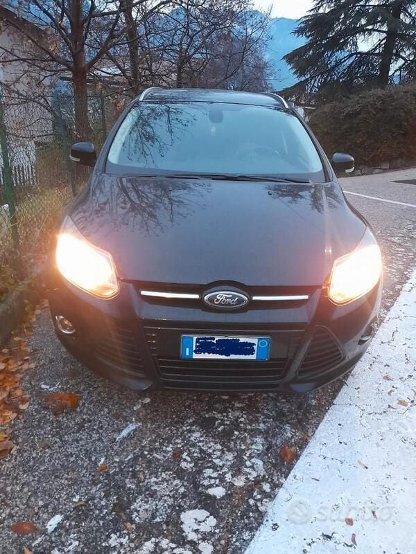 Nero Usata 2012 Ford Focus Sport Station wagon | 4500 € (Buon prezzo) - Immagine 1/4