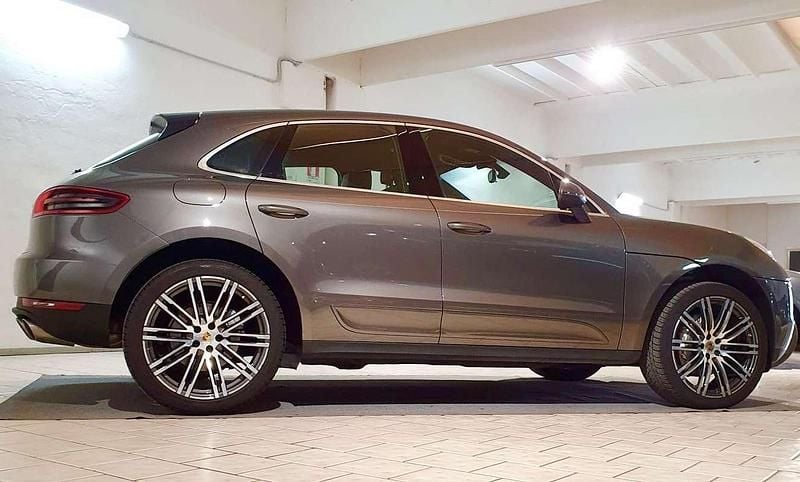 Usata Porsche Macan 250 CV (183 kW) 2015 Grigio SUV