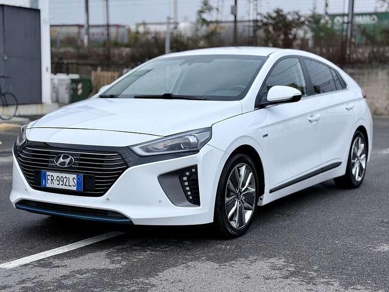 Bianco Usata 2018 Hyundai Ioniq Style Due volumi | 10.399 € (Buon prezzo) - Immagine 1/4