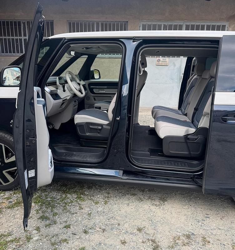 Usata VW ID. Buzz Pro 210 kW (286 CV) 2024 Blu Monovolume