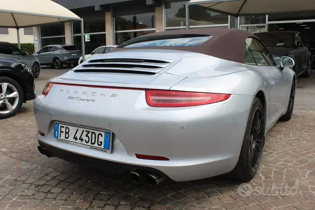 Usata Porsche 991 349 CV (256 kW) 2015 Grigio Cabrio