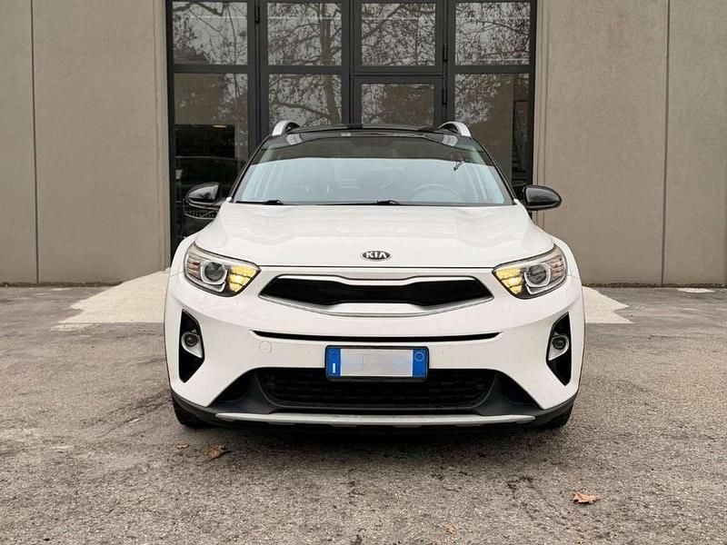 Usata Kia Stonic 120 CV (88 kW) 2018 Bianco SUV