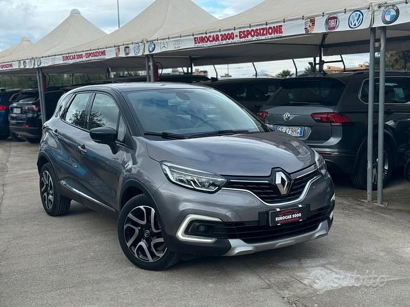 Grigio Usata 2017 Renault Captur Edition One SUV | 12.490 € (Buon prezzo) - Immagine 1/4