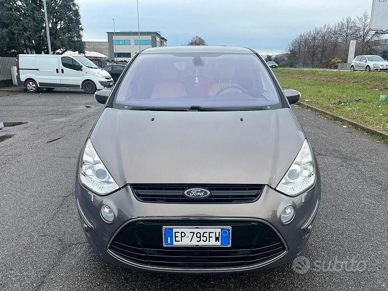 Usata Ford S-MAX Titanium 163 CV (119 kW) 2012 Grigio Monovolume