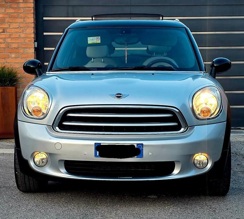 Usata Mini Cooper D Paceman 111 CV (81 kW) 2015 Argento SUV