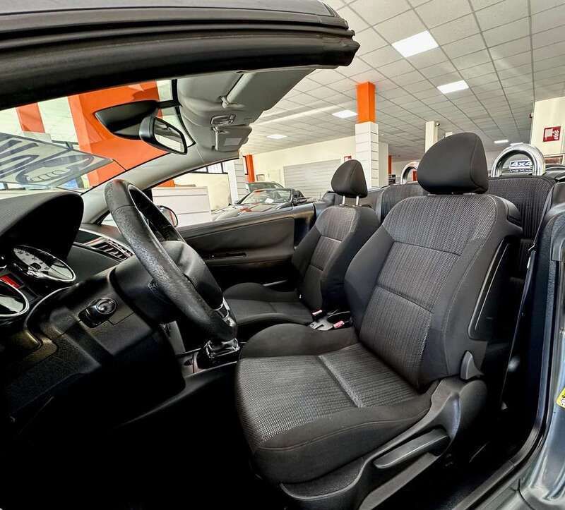 Usata Peugeot 207 CC Allure 111 CV (81 kW) 2012 Grigio Cabrio