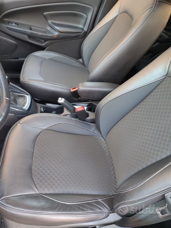 Usata Ford Ecosport Titanium 125 CV (91 kW) 2016 Grigio SUV
