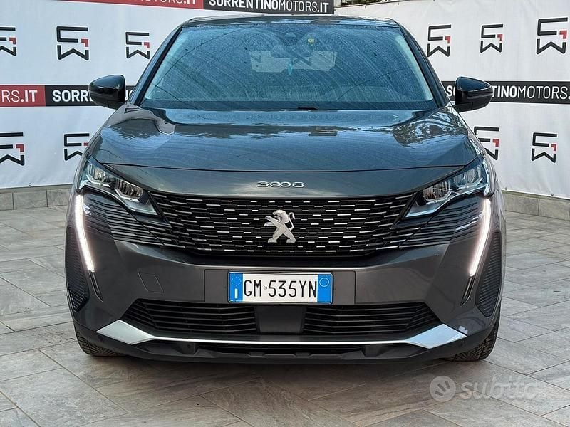 Usata Peugeot 3008 Allure 131 CV (96 kW) 2023 Grigio SUV