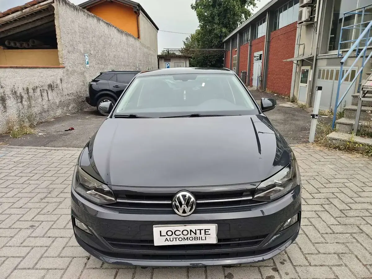 Usata VW Polo Trendline 65 CV (47 kW) 2019 Grigio Utilitaria