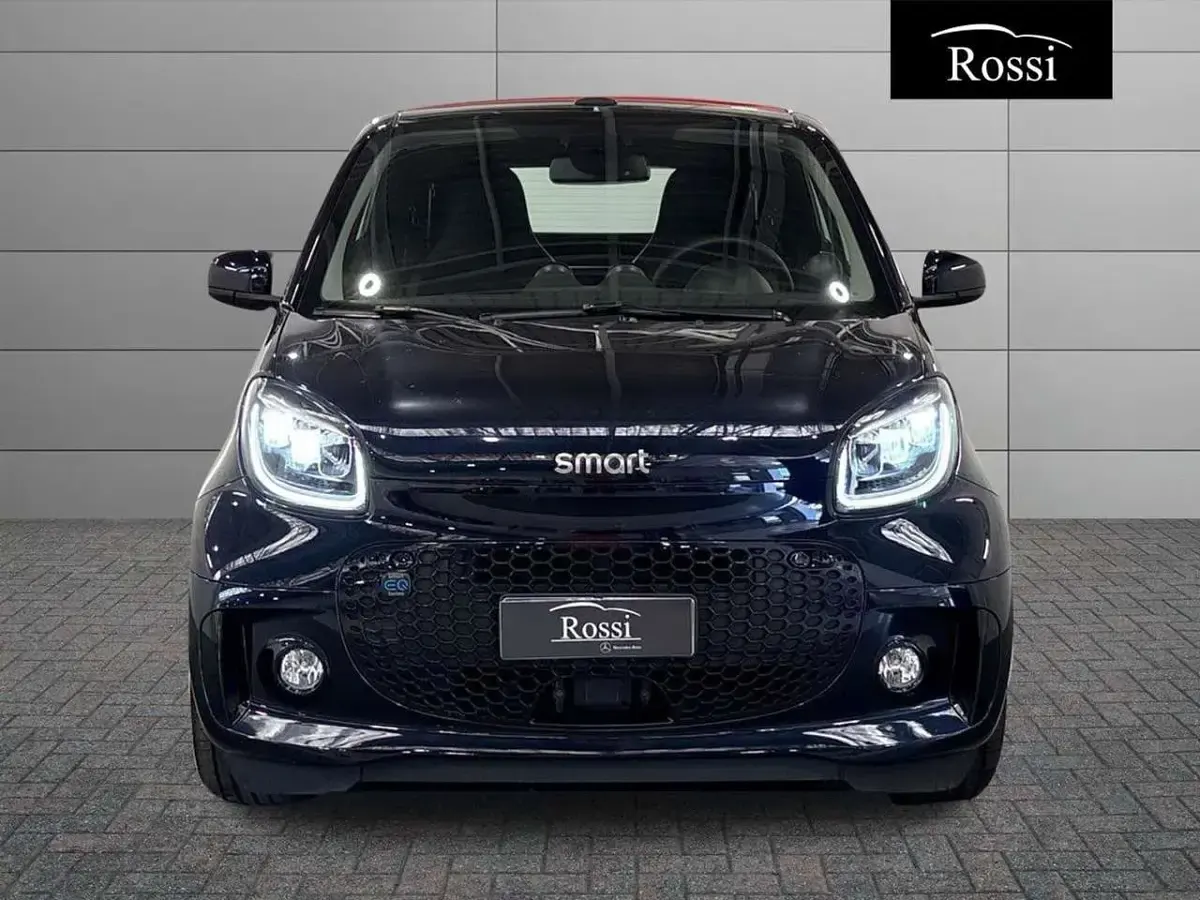 Usata Smart ForTwo Electric Drive Prime 41 kW (56 CV) 2022 Bodypanels in sapphire blue Cabrio