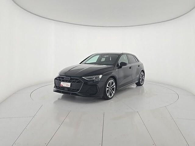 Usata Audi A3 S-Line 150 CV (110 kW) 2025 Nero mythos metallizzato