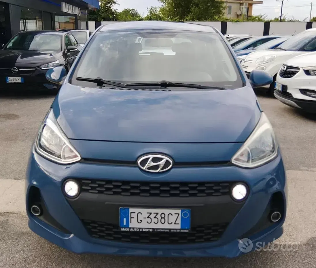 Usata Hyundai i10 66 CV (48 kW) 2017 Blu Utilitaria