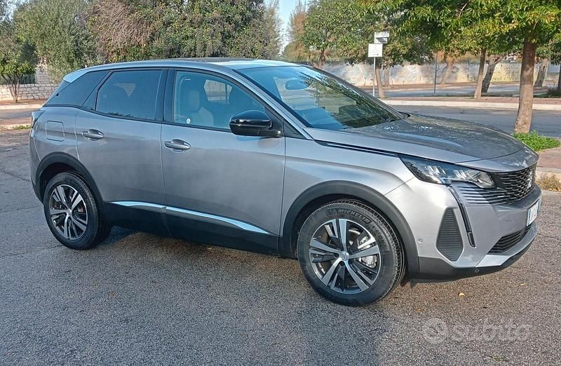 Usata Peugeot 3008 Allure 131 CV (96 kW) 2024 Grigio SUV