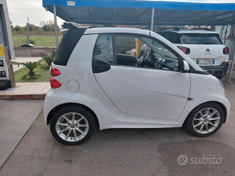 Usata Smart ForTwo Cabrio Pulse 84 CV (61 kW) 2014 Bianco Cabrio