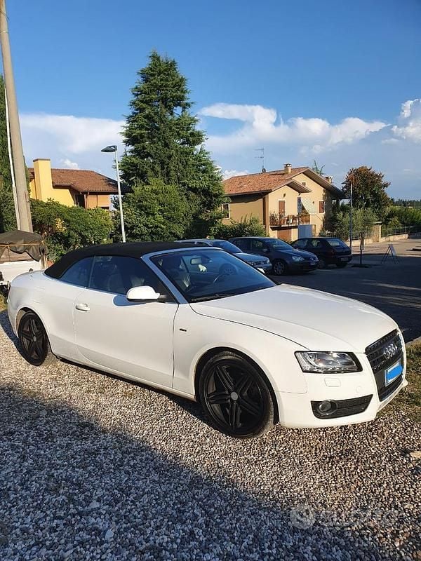 Bianco Usata 2010 Audi A5 Cabriolet S-Line Cabrio | 8200 € (Buon prezzo) - Immagine 1/4