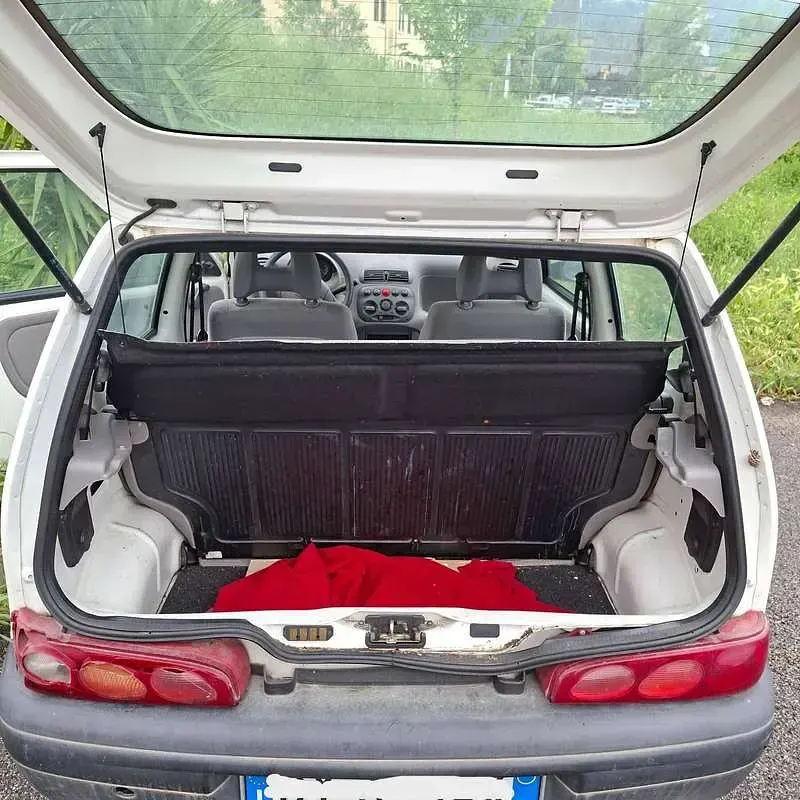 Usata Fiat 600 54 CV (39 kW) 2009 Bianco Utilitaria