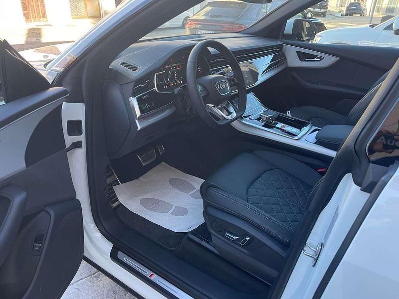 Nuova Audi Q8 S-Line 286 CV (210 kW) 2025 Bianco SUV