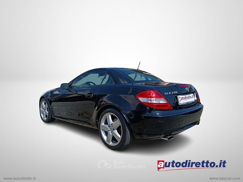 Usata Mercedes SLK200 163 CV (119 kW) 2007 Nero Cabrio