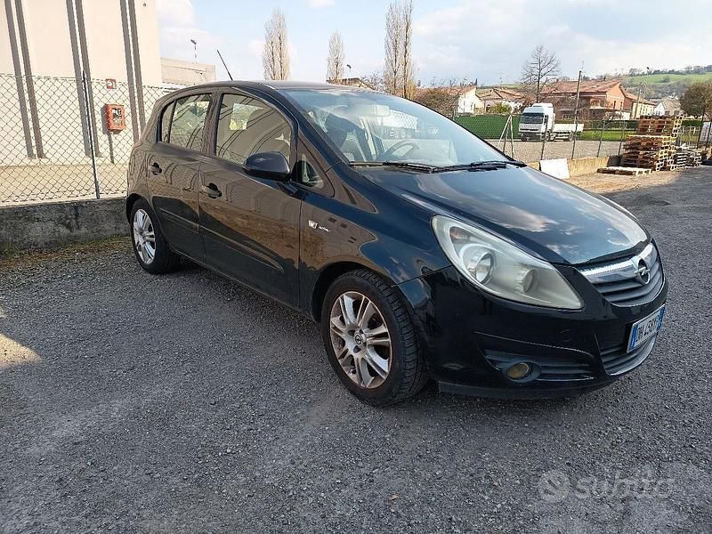 Usata Opel Corsa 2007 Nero Berlina
