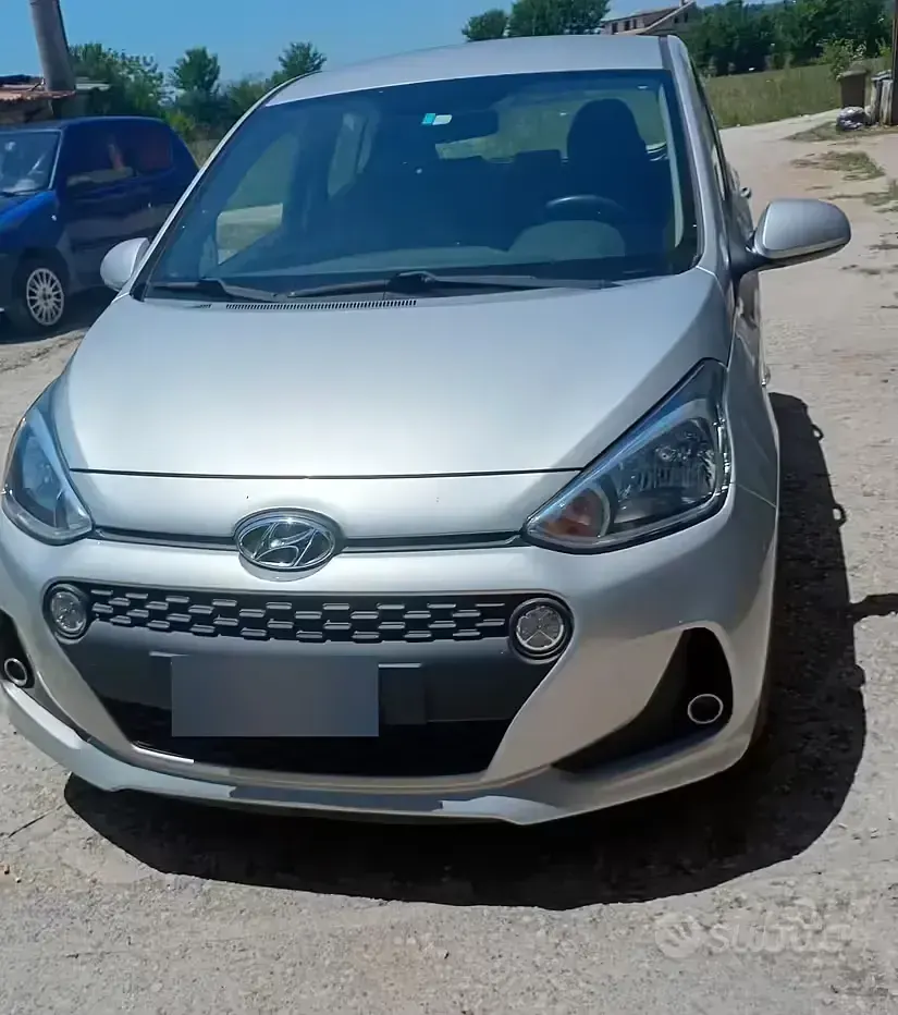 Usata Hyundai i10 66 CV (48 kW) 2017 Grigio Utilitaria