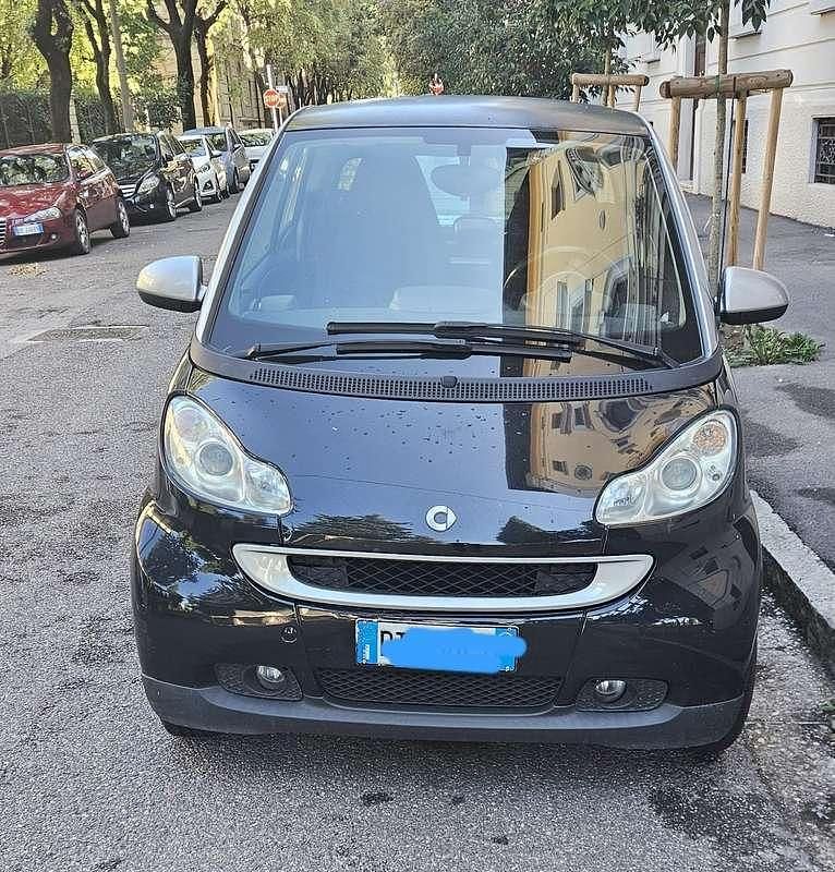 Usata 2009 Smart ForTwo Coupé Passion Due volumi | 4999 € (Buon prezzo) - Immagine 1/4