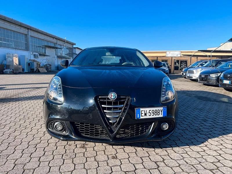 Usata Alfa Romeo Giulietta Exclusive 105 CV (77 kW) 2014 Nero Utilitaria