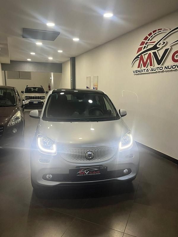 Usata Smart ForFour Passion 70 CV (51 kW) 2018 Argento Utilitaria
