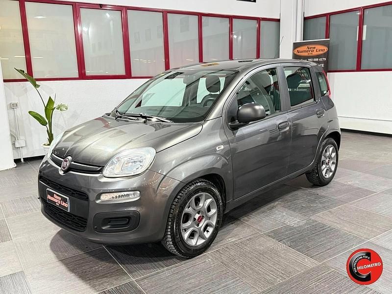 Usata Fiat Panda Lounge 95 CV (69 kW) 2018 Grigio Utilitaria