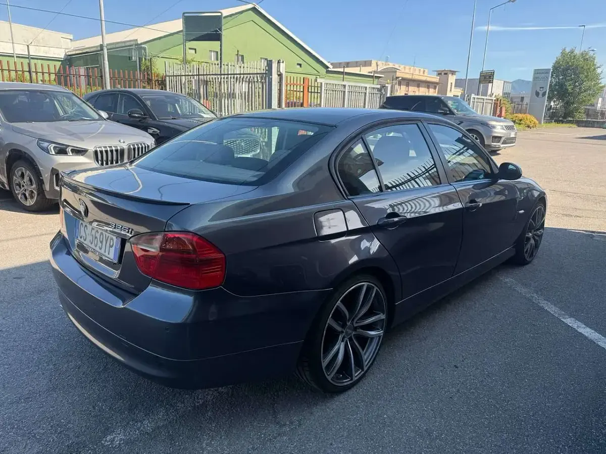 Usata BMW 320 150 CV (110 kW) 2006 Grigio Berlina